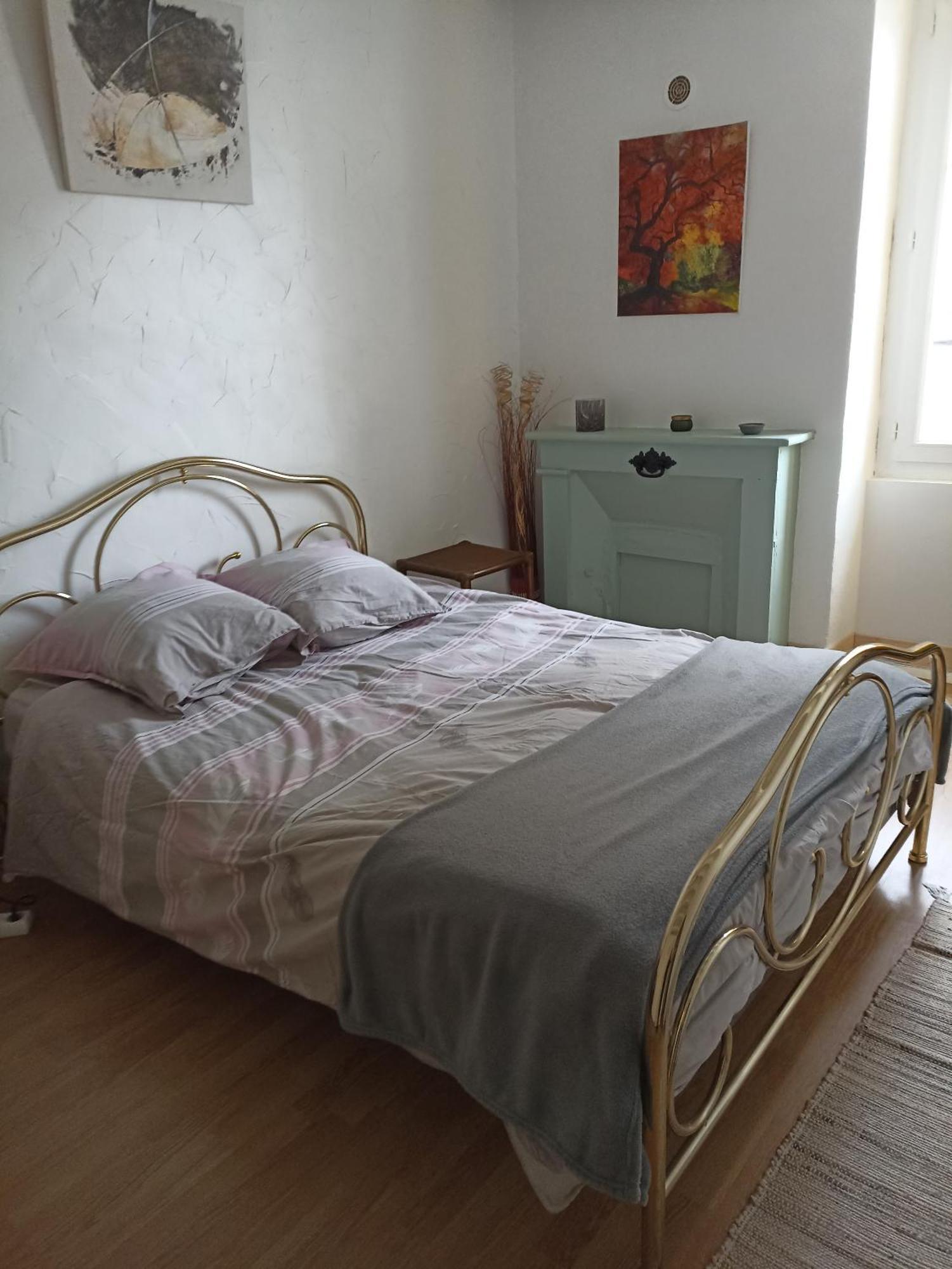 Bed and Breakfast Ancienne Boulangerie Saint-Sauveur-en-Puisaye Zimmer foto